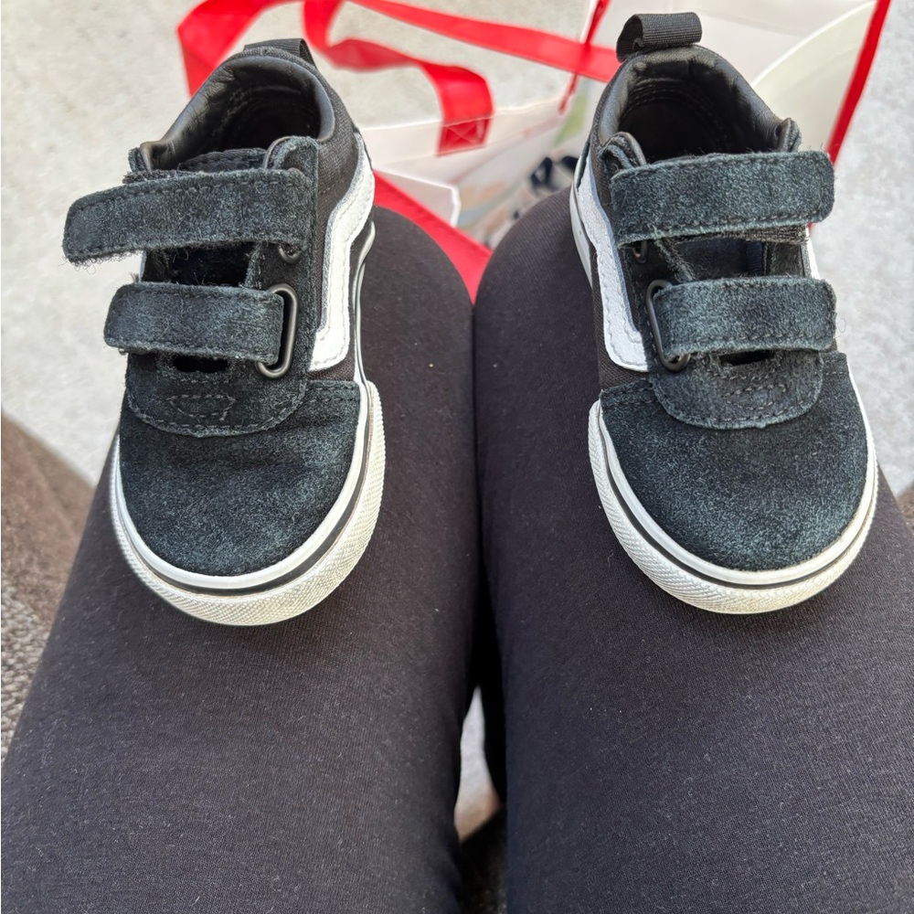 Toddler vans size 5